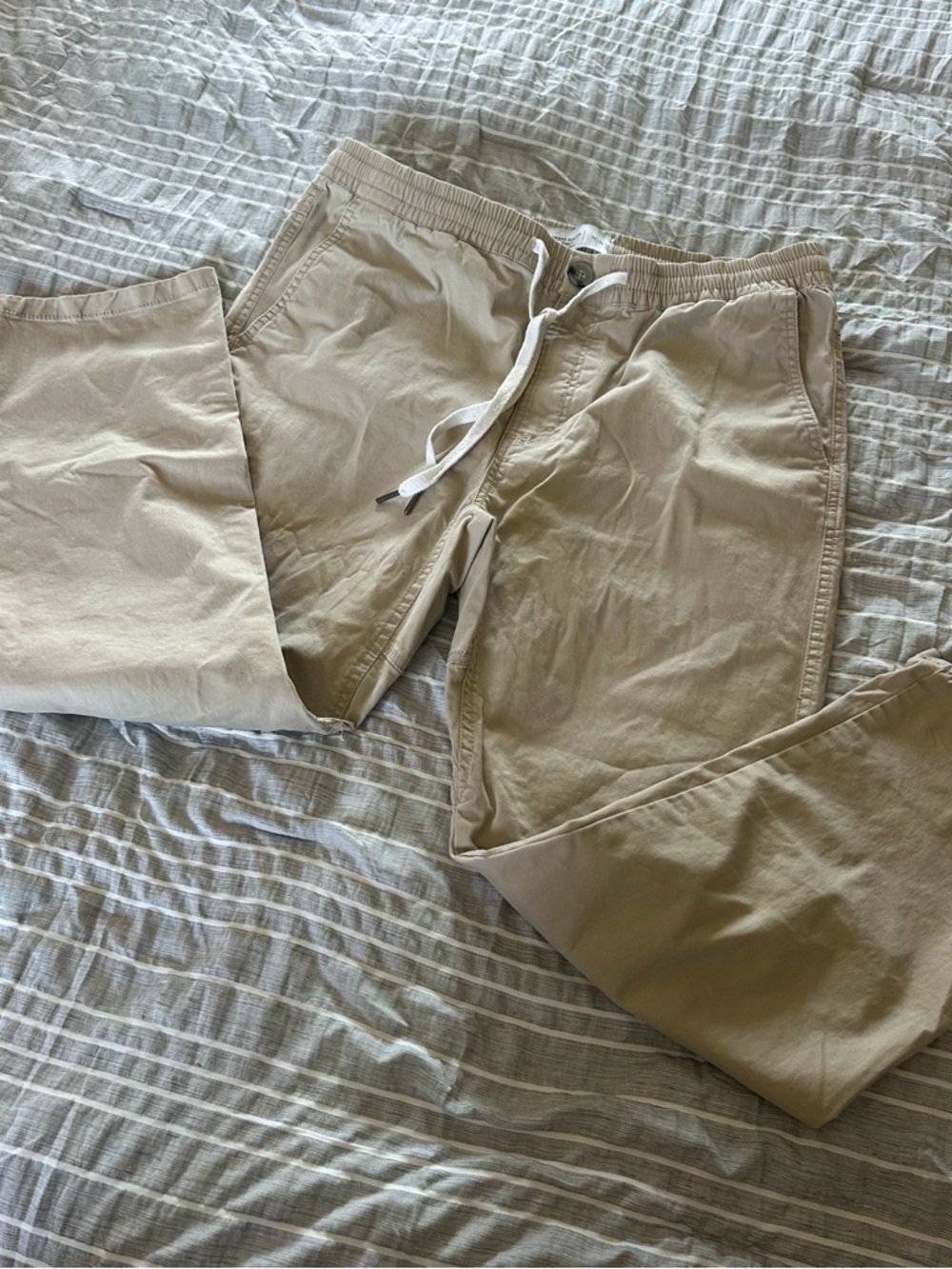 Men's Casual Drawstring Chino Pants in Beige - Picture 3 of 6